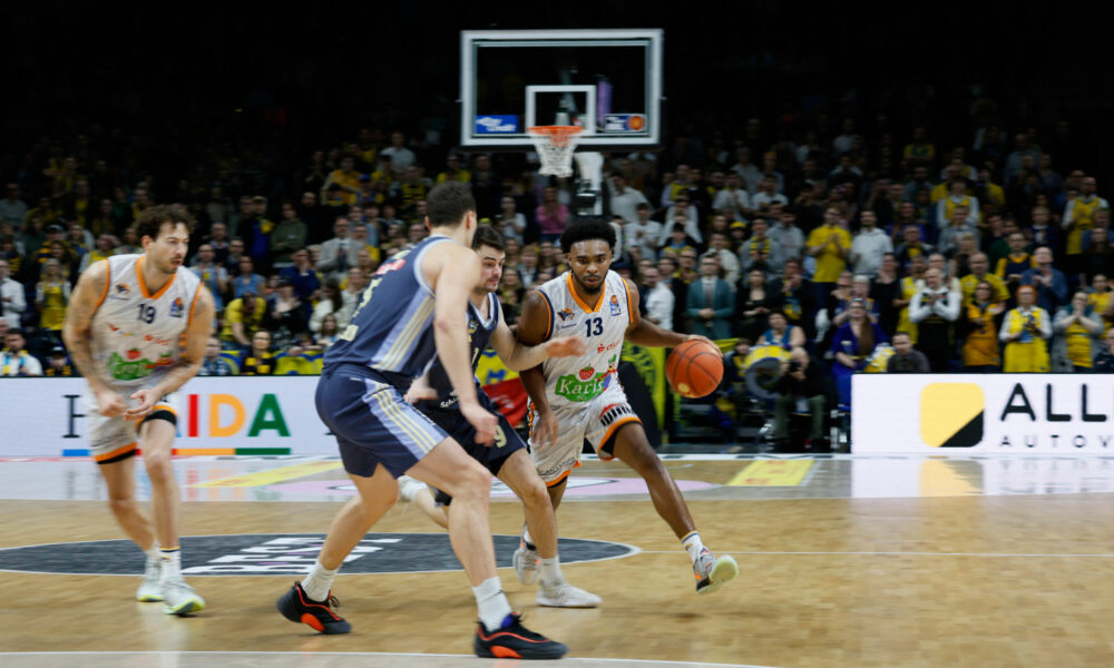 Alba Berlin gegen Rostock Seawolves