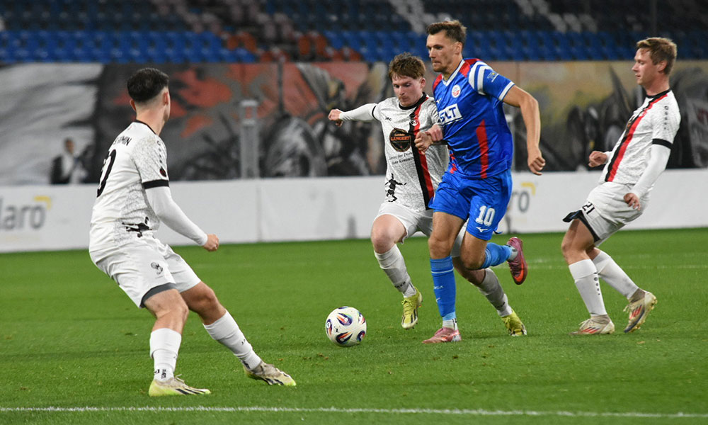 Hansa Rostock siegt im Landespokal deutlich gegen den SV 90 Grömin