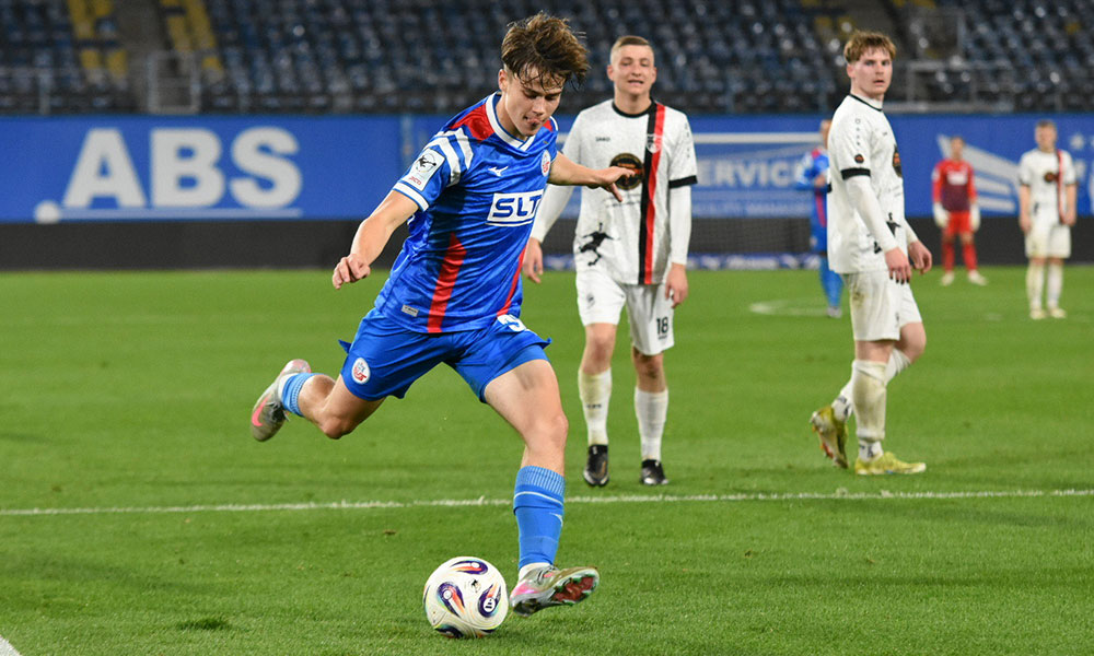 Hansa Rostock siegt im Landespokal deutlich gegen den SV 90 Grömin