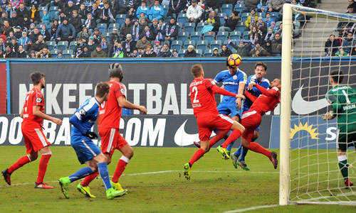 Markus Hoffmann köpfte gegen den Halleschen FC das goldene Tor zum Sieg. Foto: Joachim Kloock