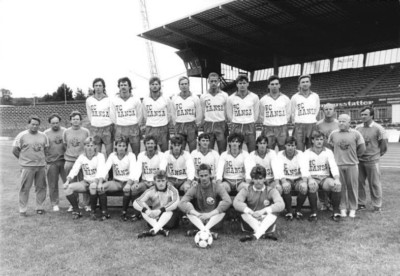 Mannschaftsfoto des FC Hansa Rostock 1989