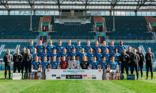 Mannschaftsfoto des FC Hansa Rostock 2022/2023