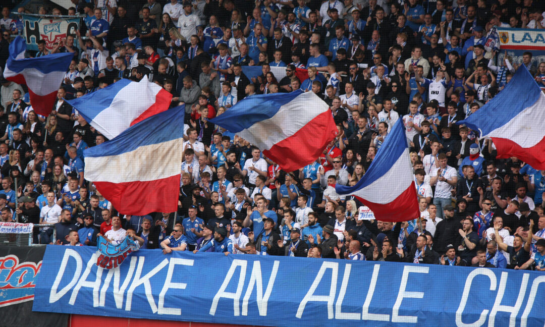 Hansa-Fans im Ostseestadion