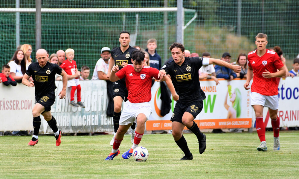 Benno Dietze im Hansa-Testspiel gegen den Rostocker FC