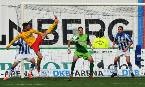 Torhüter Kevin Müller setzte sich als Stammtorhüter beim FC Hansa Rostock durch. Foto: Joachim Kloock