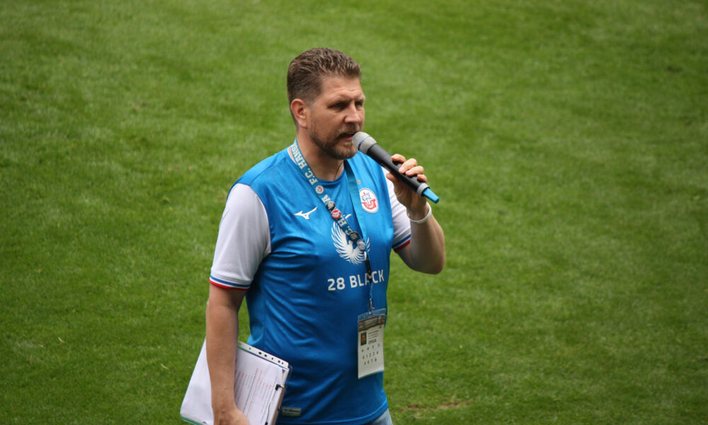 Stadionsprecher Oliver Schubert im Ostseestadion